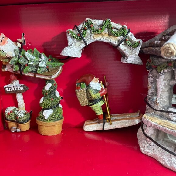 Winter Wonder Lane 6 Pc Fairy Garden Set Christmas Birch Tree House Elves Skiing - Picture 3 of 11